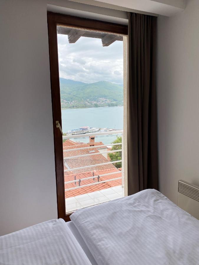 Lakeview Apartament